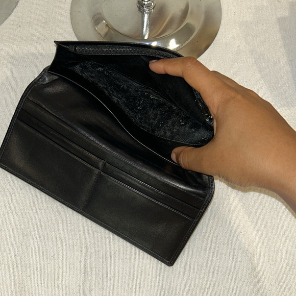 Authentic BURBERRY of London bifold long wallet - Picture 6 of 9